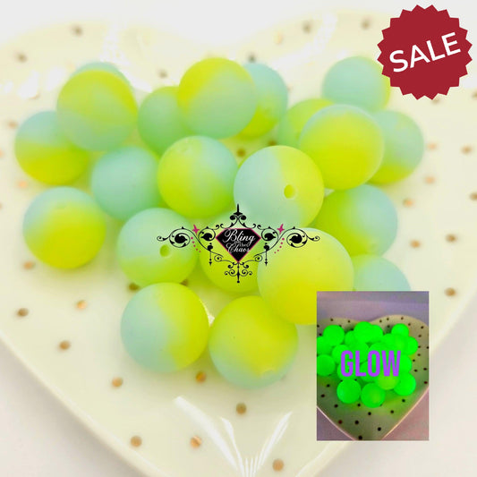 Glow 15mm Silicone Bead-Bling on the Chaos