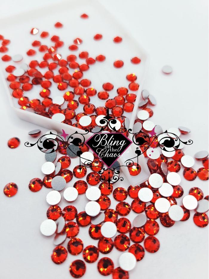 Light Siam Rhinestone – Bling on the Chaos